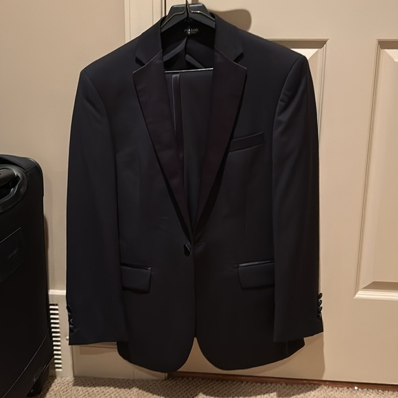 100% Wool Jos. A. Banks Traveler Tuxedo - Picture 6 of 12